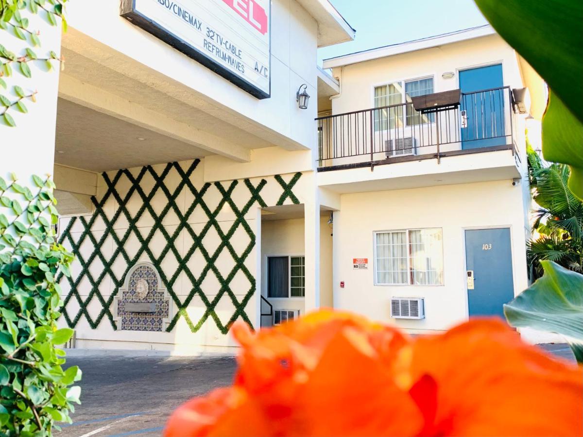 Hotel Villa Serena El Cajon Exterior foto